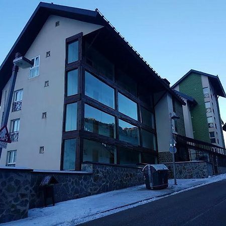 Apartamento Edificio Serraneu. Sierra Nevada. Granada Esterno foto