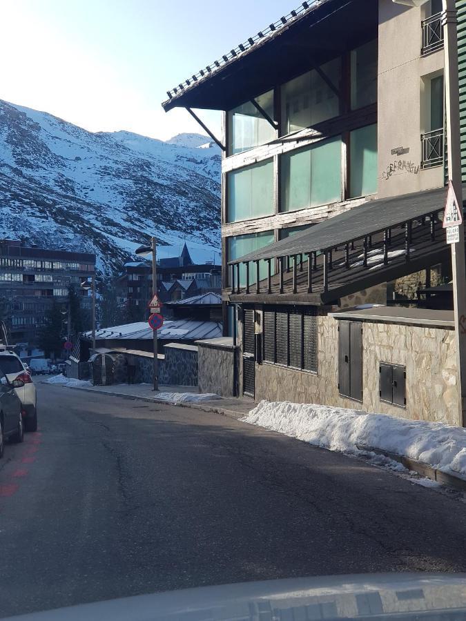Apartamento Edificio Serraneu. Sierra Nevada. Granada Esterno foto