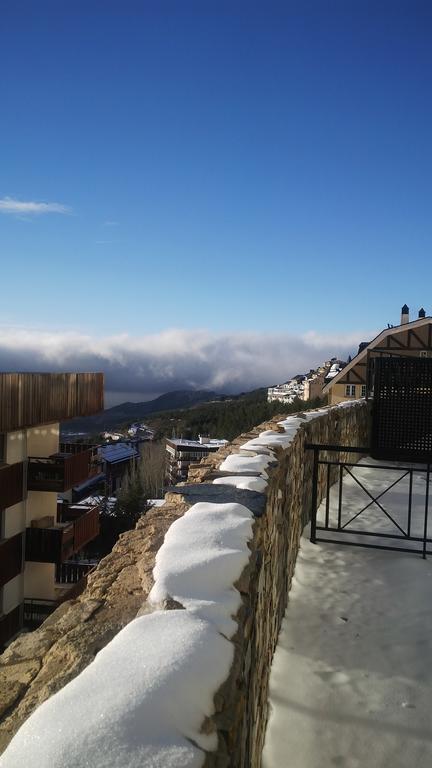 Apartamento Edificio Serraneu. Sierra Nevada. Granada Esterno foto