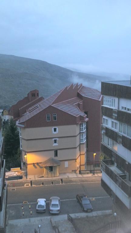 Apartamento Edificio Serraneu. Sierra Nevada. Granada Esterno foto