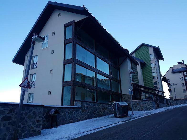Apartamento Edificio Serraneu. Sierra Nevada. Granada Esterno foto